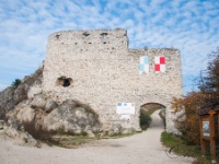 Cachtice-Beckov-05  (C)Petr_Nedoma